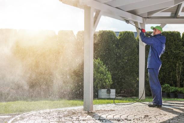 Best Pool Deck Cleaning in Evanston, WY